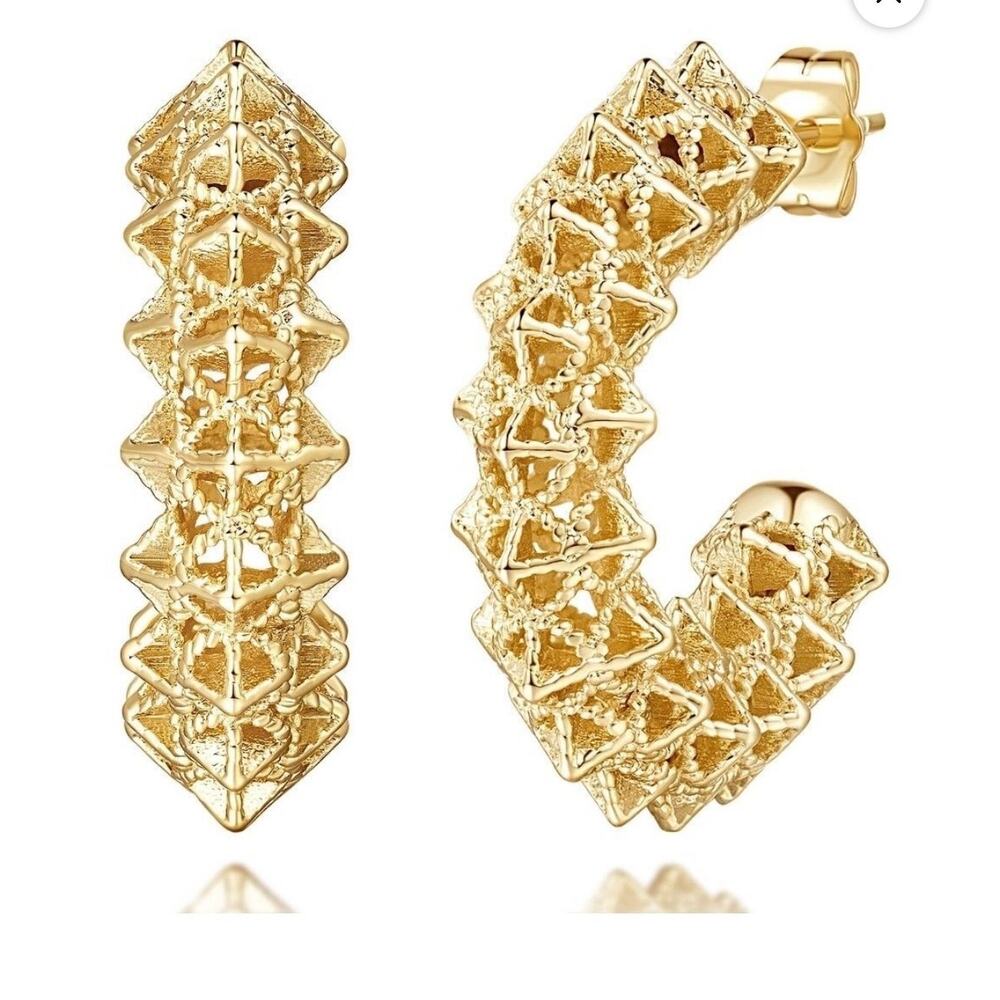 Al&Tiffy 14K Gold Plated Hollow Thick Hoop Stud Earring Geometric Lattice Design